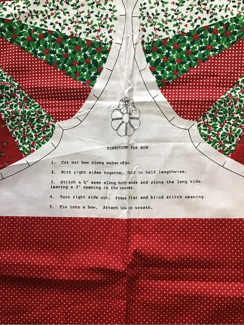 Vintage Cranston print works Old Fashioned Christmas Wreath fabric panel